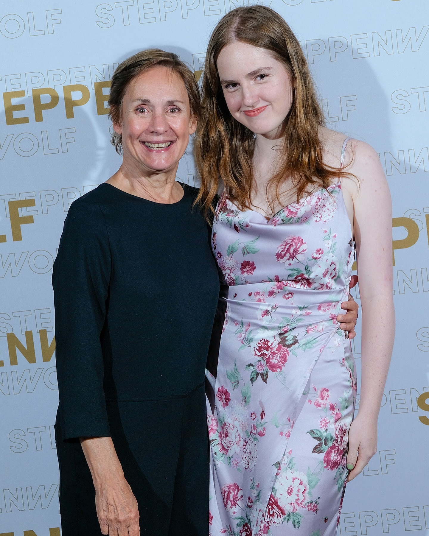 Mae Akins Roth: Laurie Metcalf Daughter Life Revealed