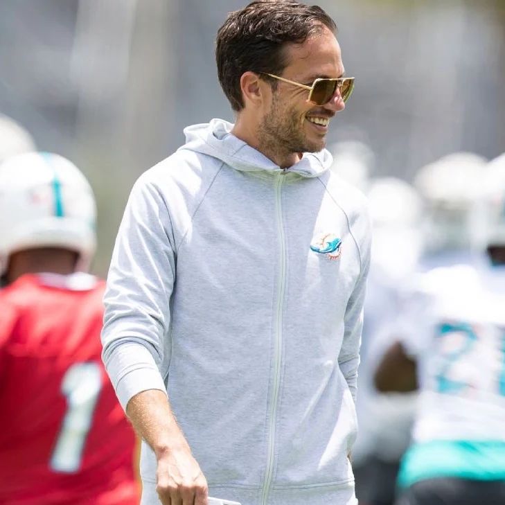 Mike McDaniel Height: How Tall is the Dolphins Coach